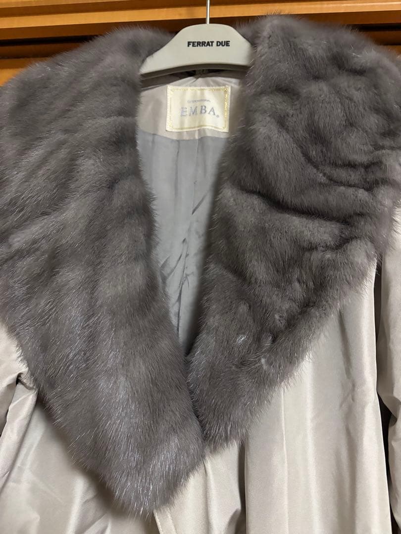 エンバミンクコート　シルク　訳あり（ライナー無）　ミンク取り外し可　グレー