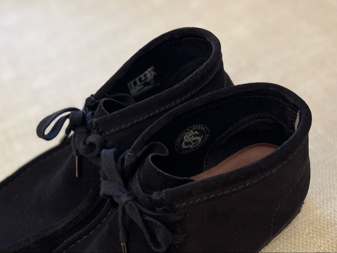 【美品】クラークス ワラビー ブーツ（ブラックスエード）