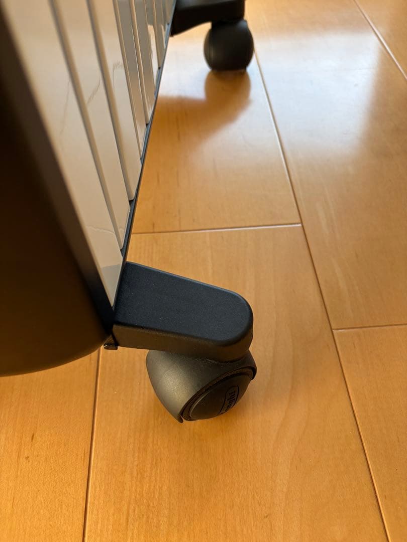 【美品】デロンギマルチダイナミックヒーターMDHAA15WiFi専用ハンガー付