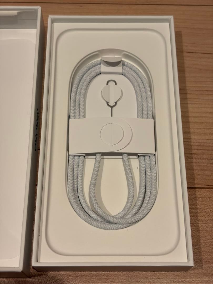 iPhone 16 Plus 128GB ティール　保護フィルム付き