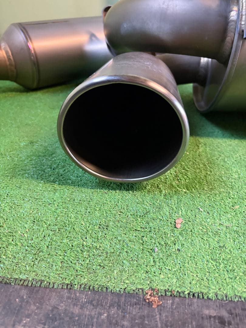 Z33 　チタン？　フジツボ　FUJITSUBO 　マフラー　フェアレディZ