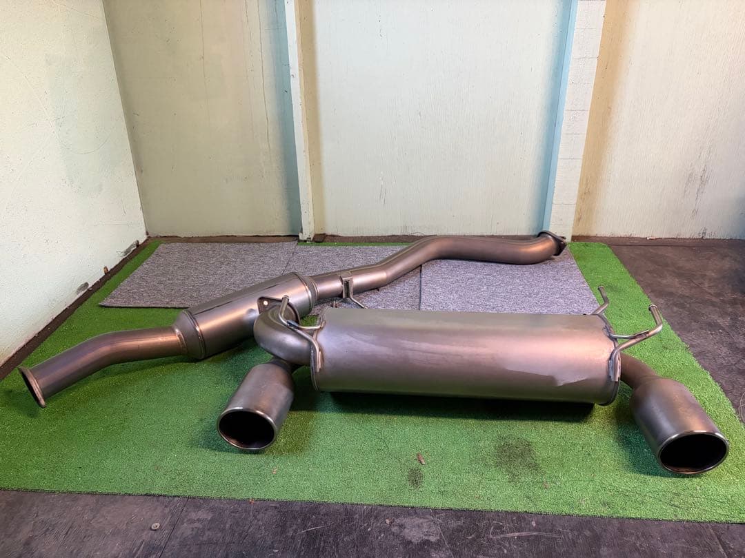 Z33 　チタン？　フジツボ　FUJITSUBO 　マフラー　フェアレディZ