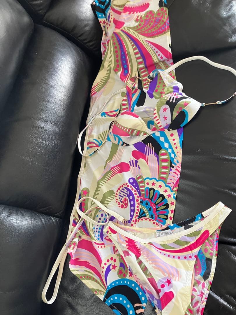 VERSACE カラフルペイズリー セパレート水着