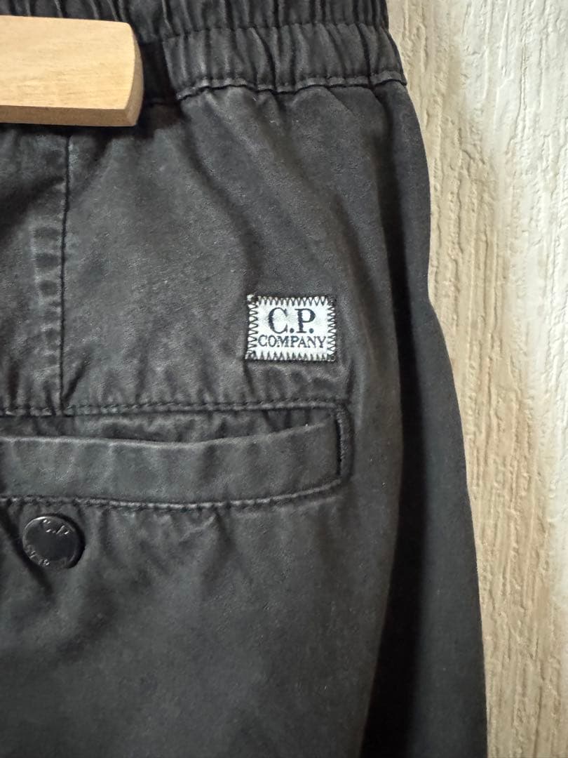 パンツ C.P. COMPANY 24SS CARGO TRACK PANTS