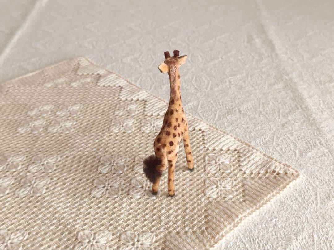 【ちびたんさま】vintage figure ୨୧ 子どもの キリンさん