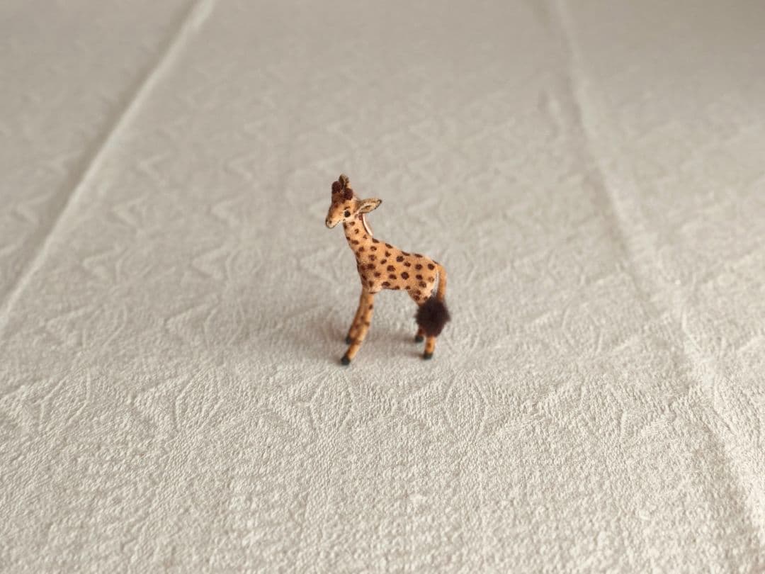 【ちびたんさま】vintage figure ୨୧ 子どもの キリンさん