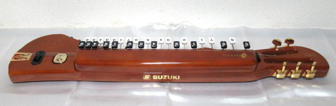 SUZUKI / スズキ　こはく　ソプラノ　電気大正琴　専用ケース付き