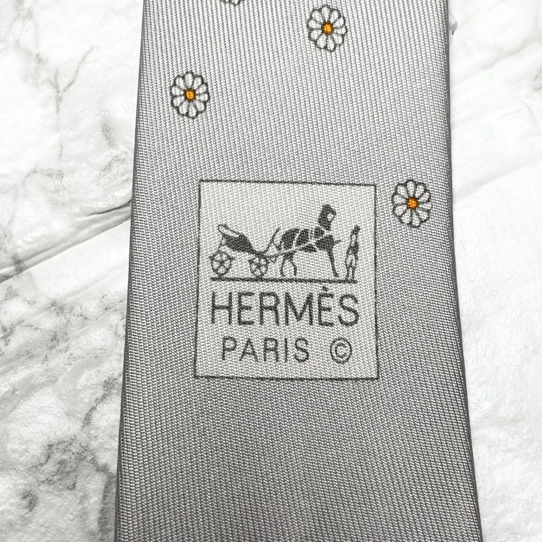 エルメス　HERMES ネクタイ　グレー　花　フラワー　ソリッドタイ　スーツ