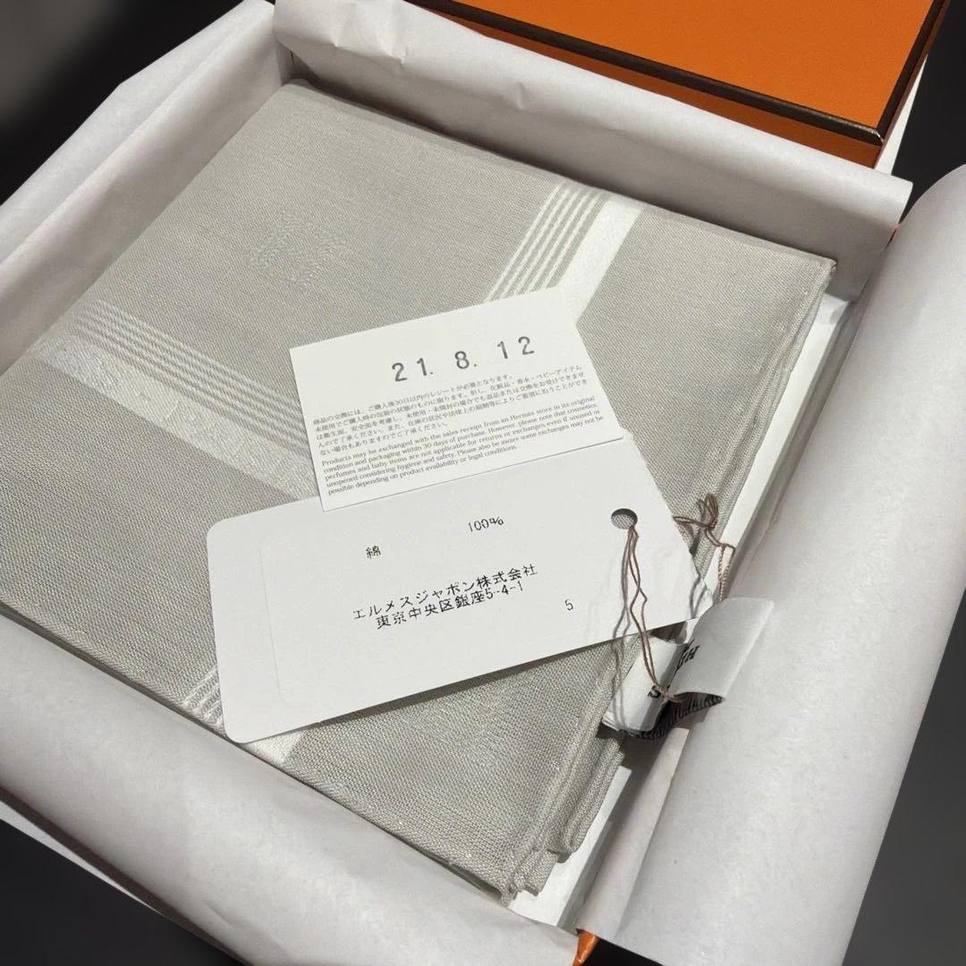 HERMES グレー ストライプ ハンカチ