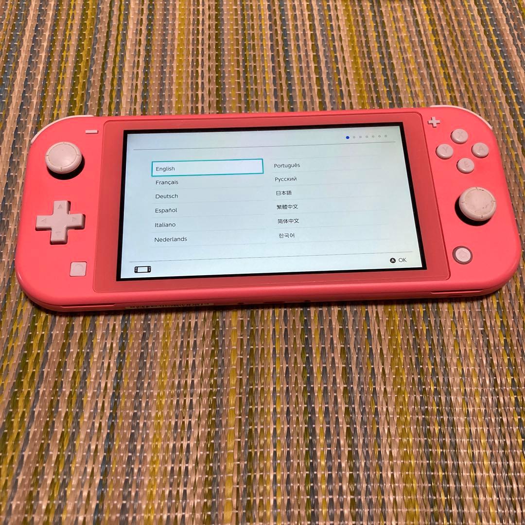 美品 Nintendo Switch Liteコーラル ピンク 本体