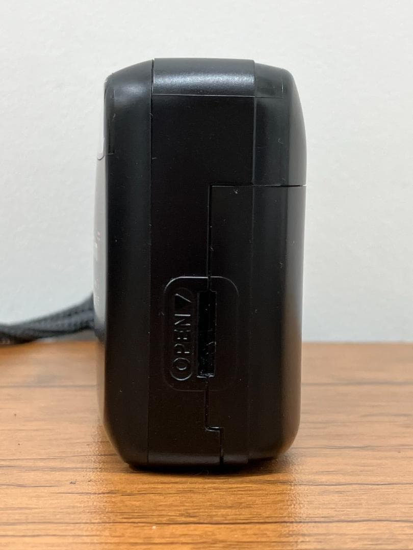 Kyocera Slim T 35mm フィルムカメラ　動作未確認