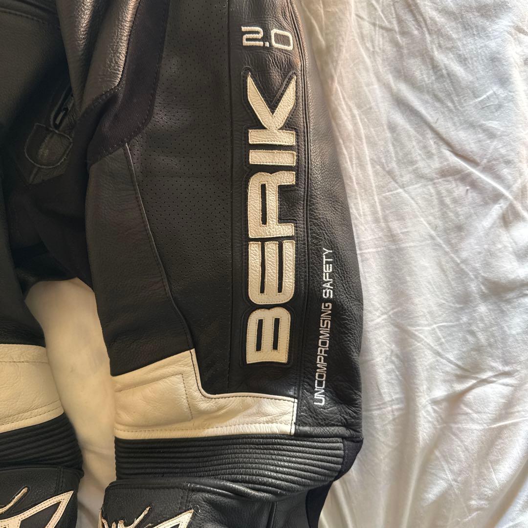 専用　 BERIK バイクパンツ 黒 レザー　LWサイズ