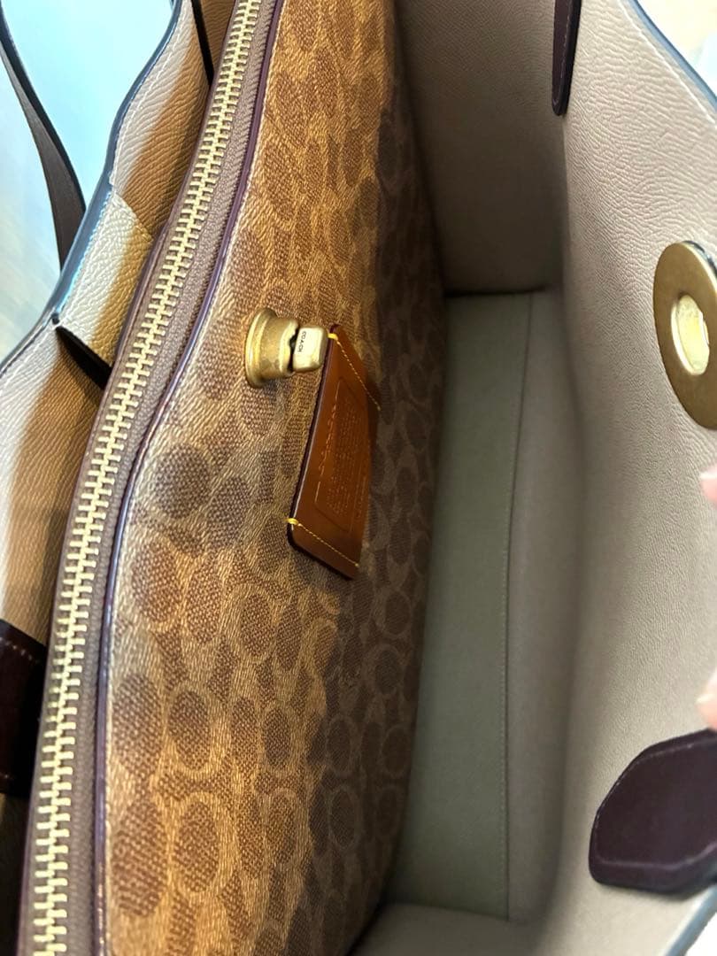 【美品】COACH ウィロートート 正規店購入 保存袋付 軽量 A4可