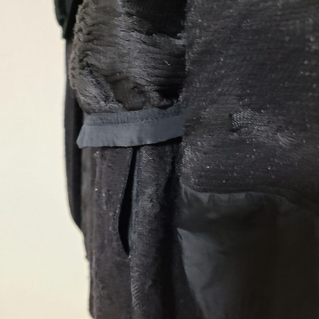 EIKO KONDO 黒フリル襟付きロングコート／Aライン／バック編上げデザイン