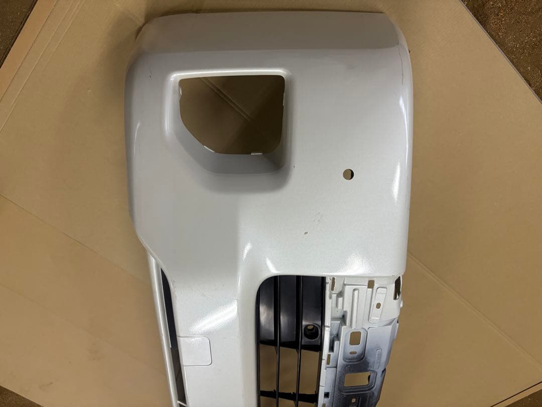 ハイエース ワイド 純正 フロントバンパー