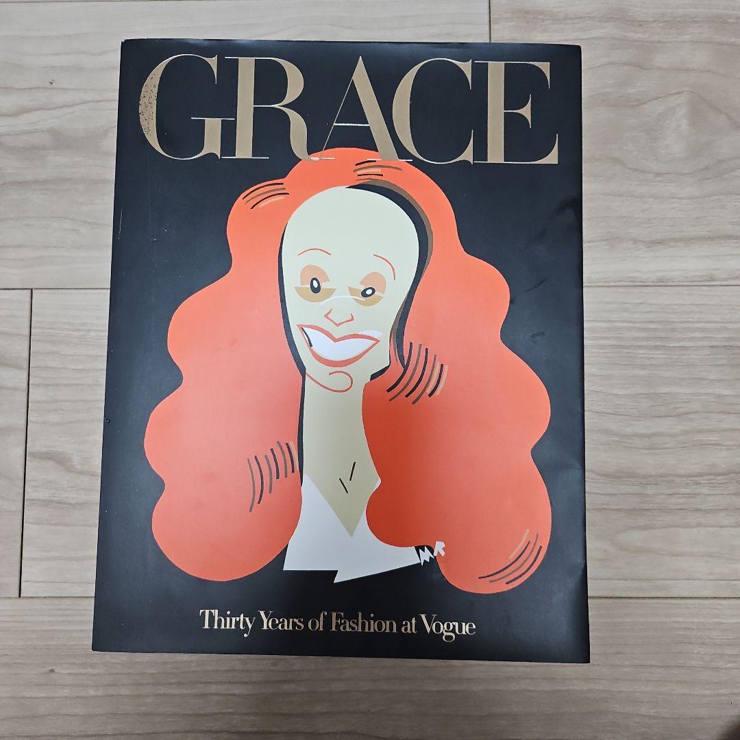 洋書 GRACE: Thirty Years of Fashion at Vogue
