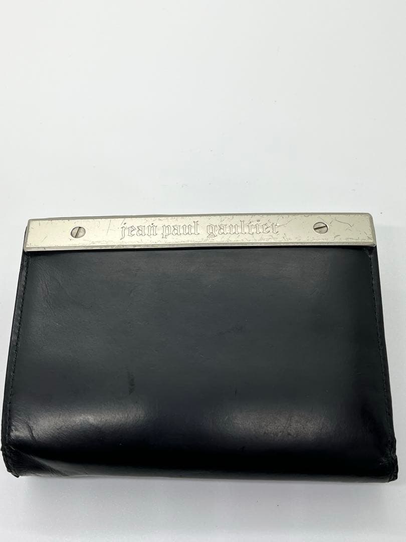 ゴルチエ メタルプレート　財布 黒
