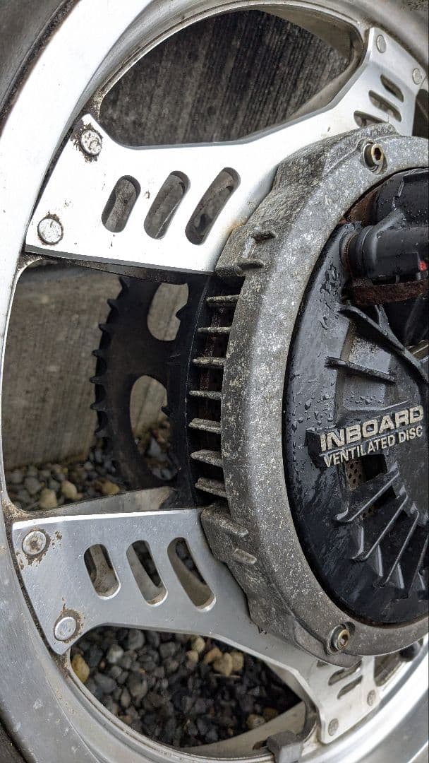 CBX400F用？　リアホイール　インボード・スプロケ付