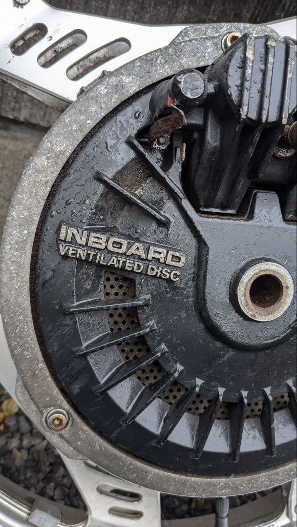 CBX400F用？　リアホイール　インボード・スプロケ付