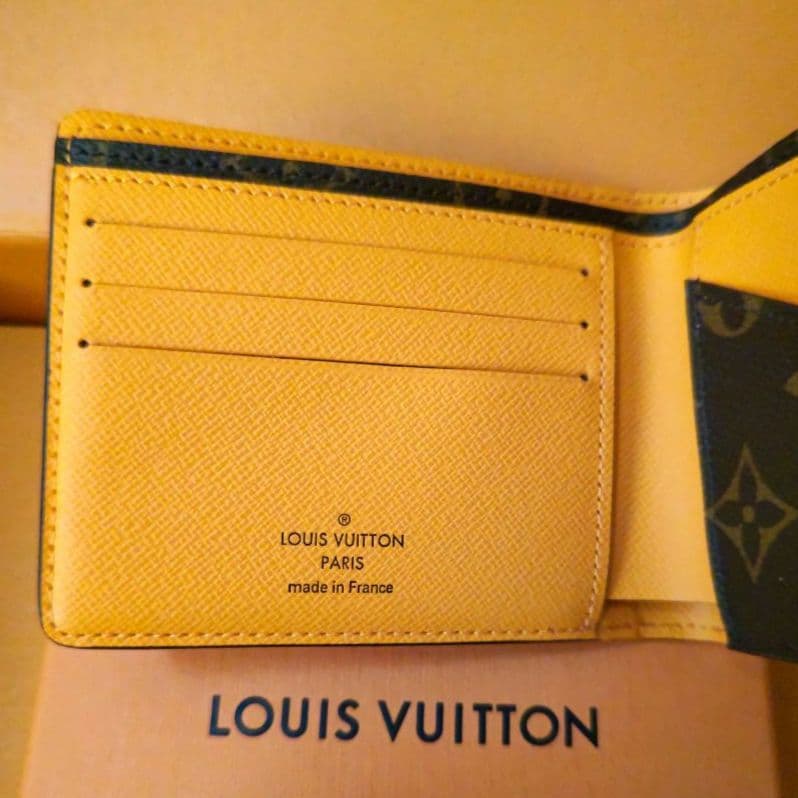 未使用品【公式ウェブサイト購入品】ルイヴィトン ポルトフォイユ ミュルティプル