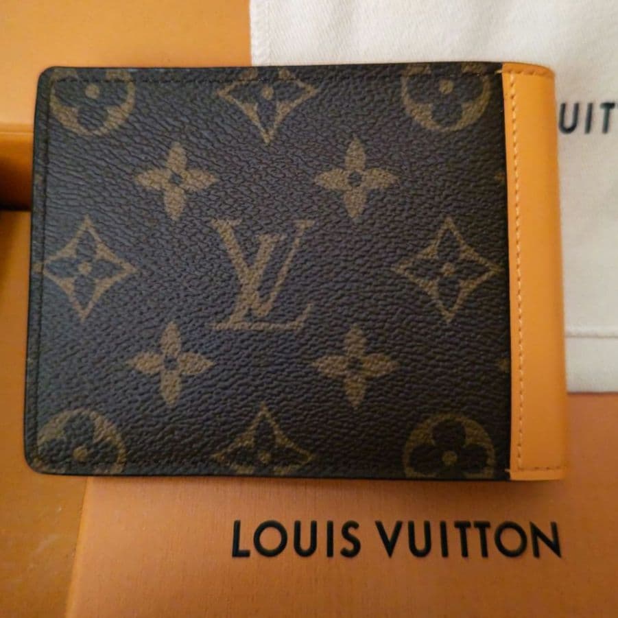 未使用品【公式ウェブサイト購入品】ルイヴィトン ポルトフォイユ ミュルティプル