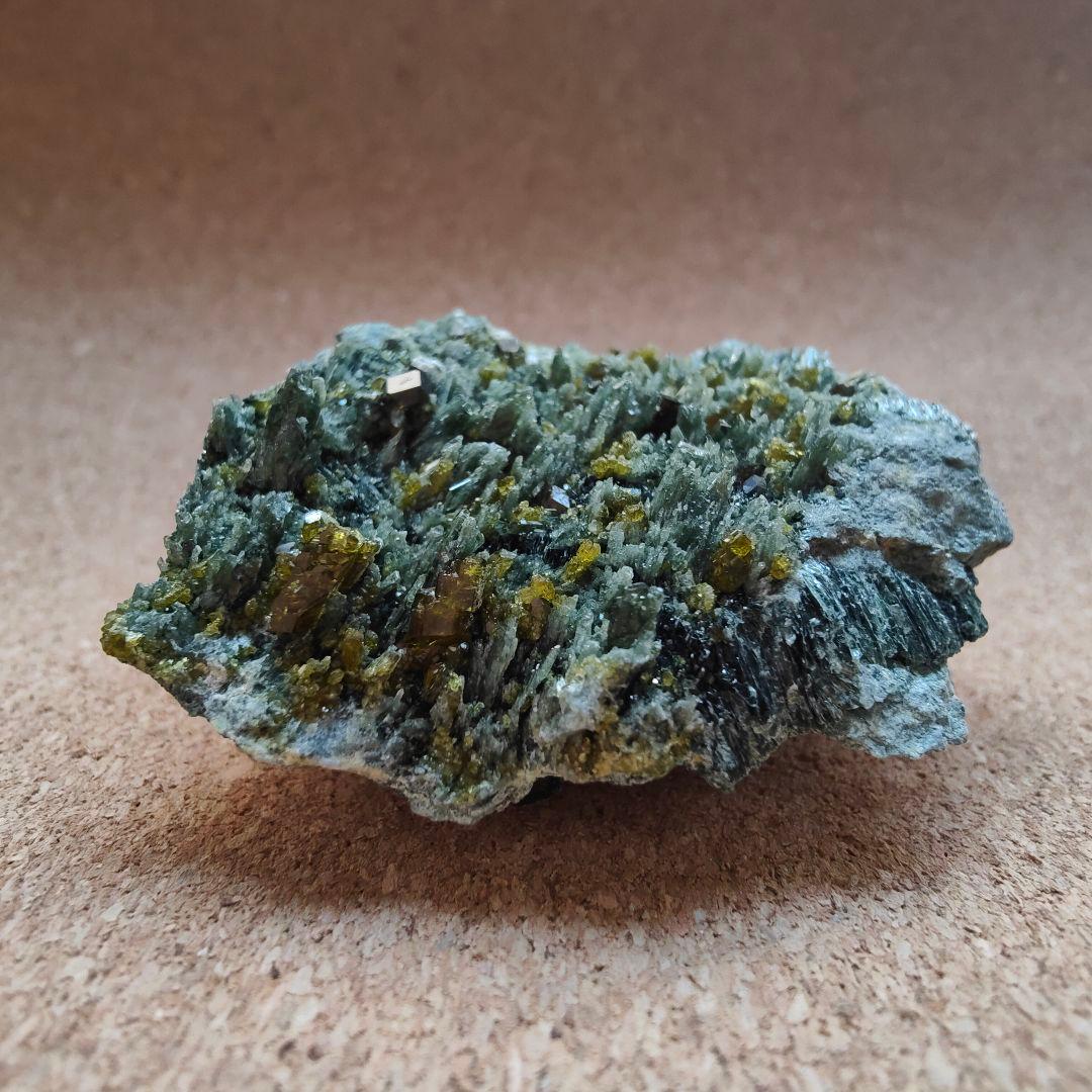 アフガニスタン産ガーネット、ダイオプサイド、エピドート　天然石、原石