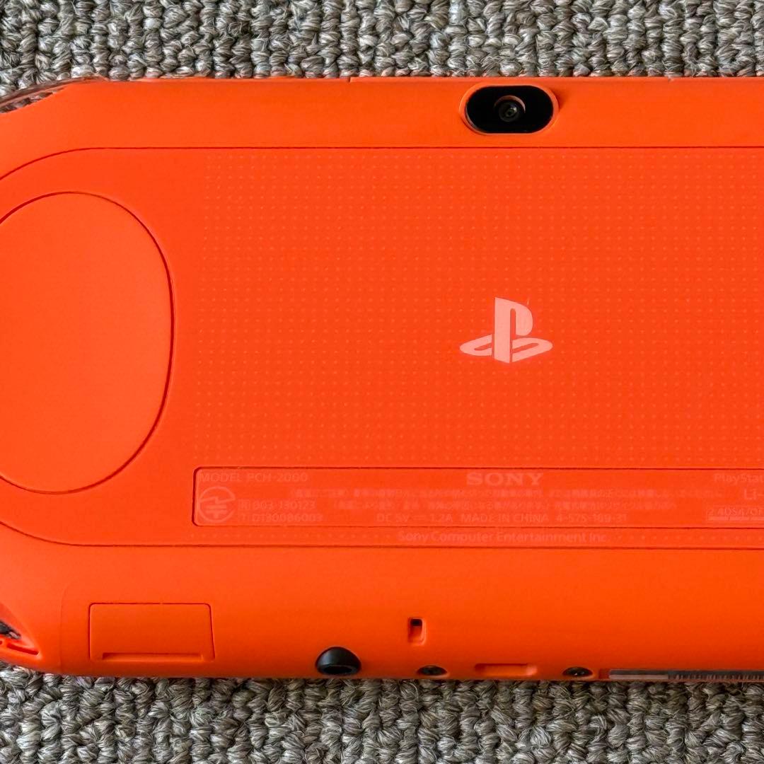 PSVITA PCH-2000 ネオンオレンジ