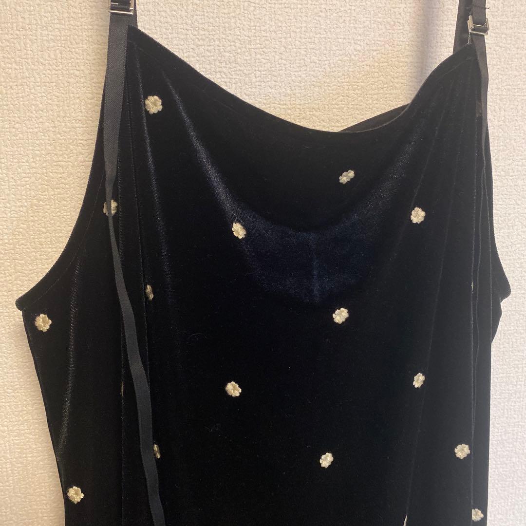 Ｂ.C STOCKベーセーストック ベロアフラワー刺繍ワンピースキャミワンピース