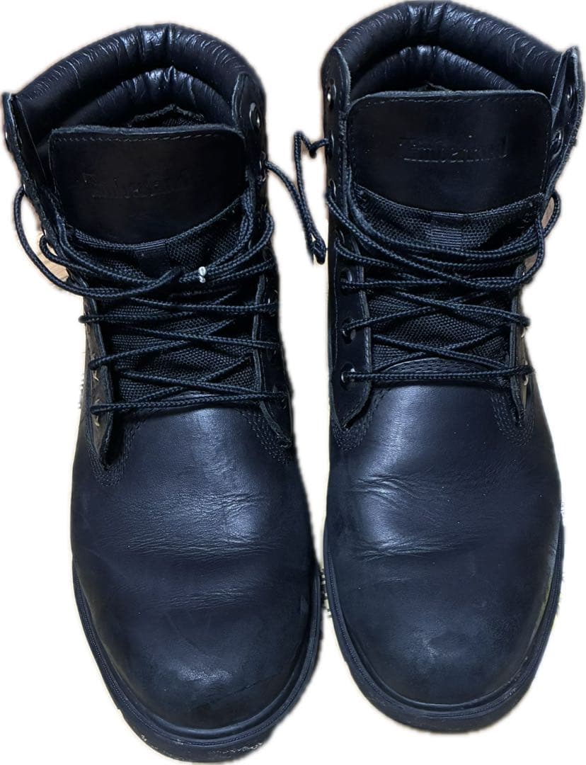 Timberland ブラック6インチブーツ　A1OT8