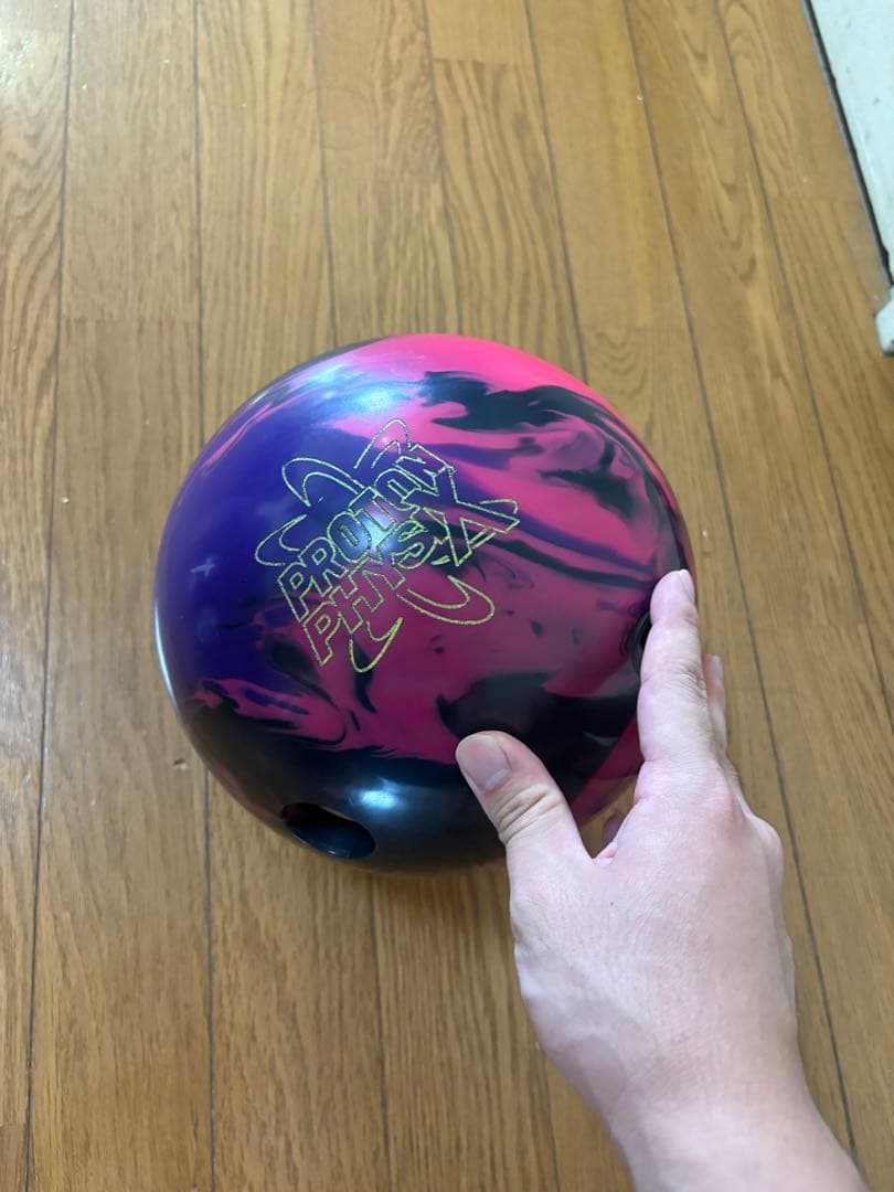 ボウリングキャリーバック2つ入り Stormボール2個付き