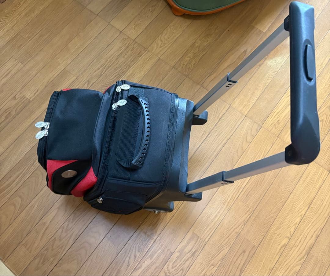 ボウリングキャリーバック2つ入り Stormボール2個付き