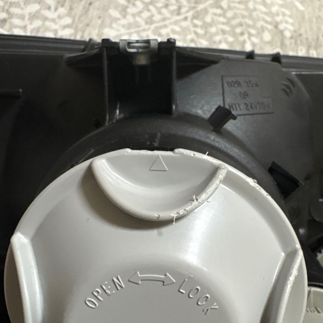 三菱ふそう　ファイター　ヘッドライト　左　ディスチャージ　たもつ