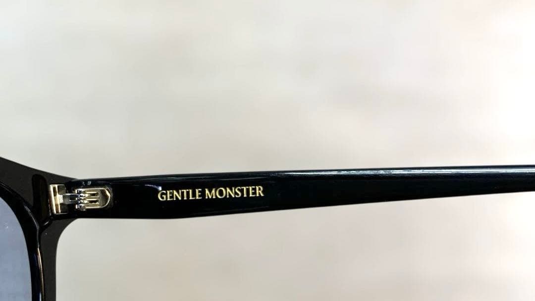 国内正規品 GENTLE MONSTER JADE - 01(B)サングラス