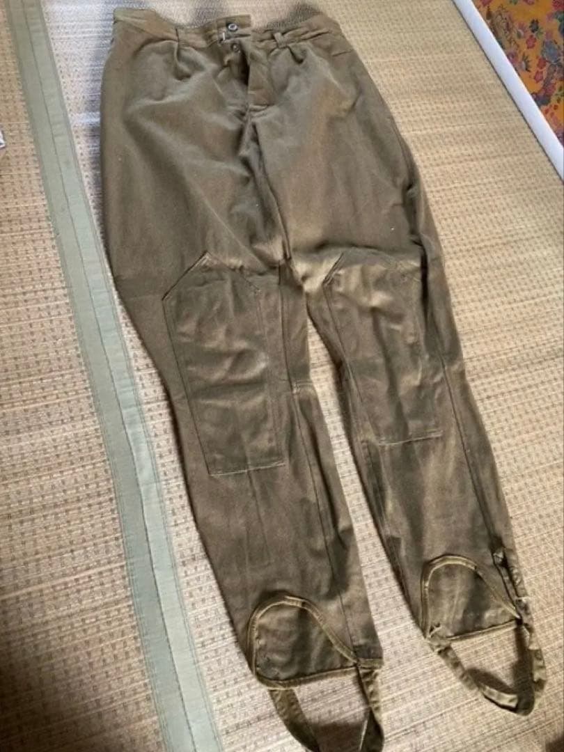 ソ連陸軍Ｍ６９制服上下　ベルト＆ポーチ2個付き