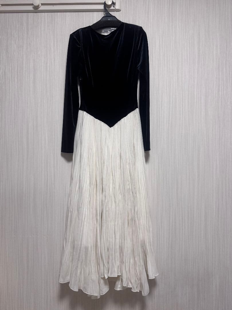 【新品タグ付】anuans ベロアシフォンドッキングワンピース