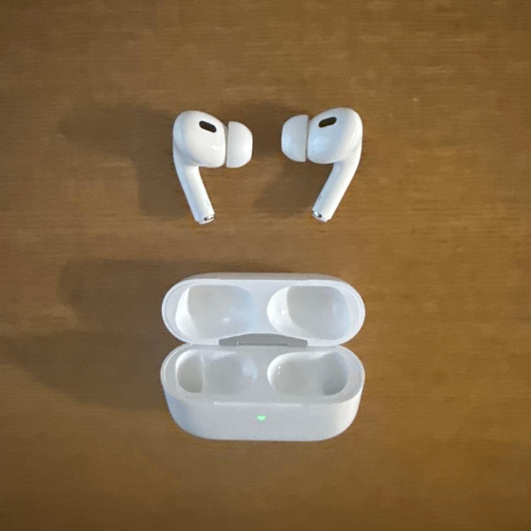 AirPods Pro (第2世代) 本体 + 充電ケーブル