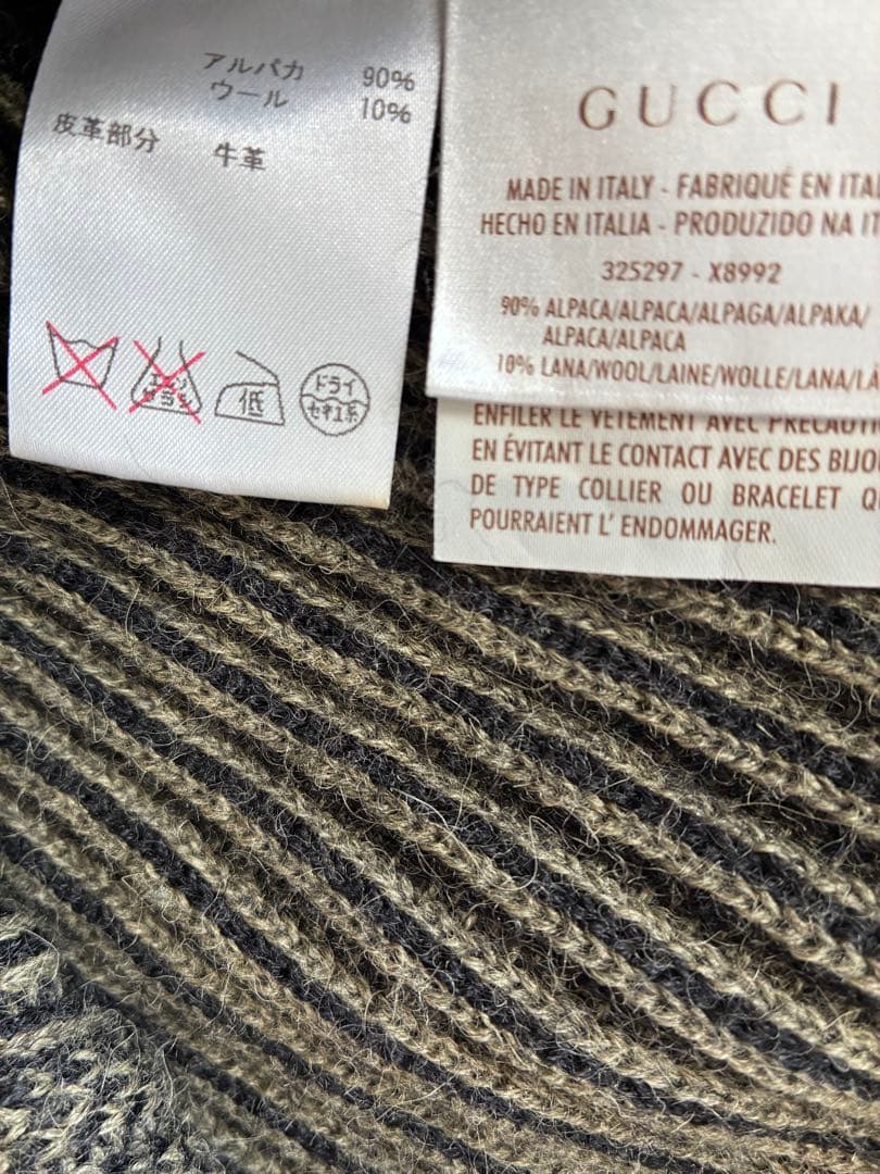 グッチ　アルパカニットポンチョ　カーキ　ブラック