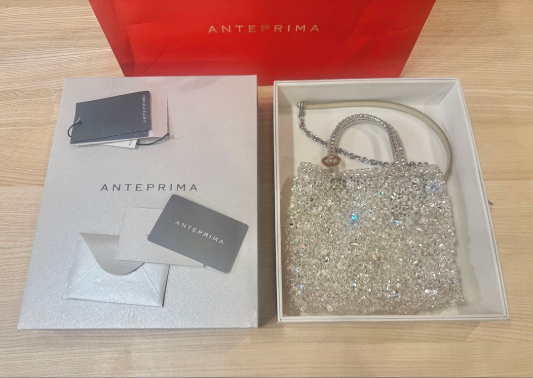 ANTEPRIMA 999コレクションクリスタルスクエアス モールピュアシルバー