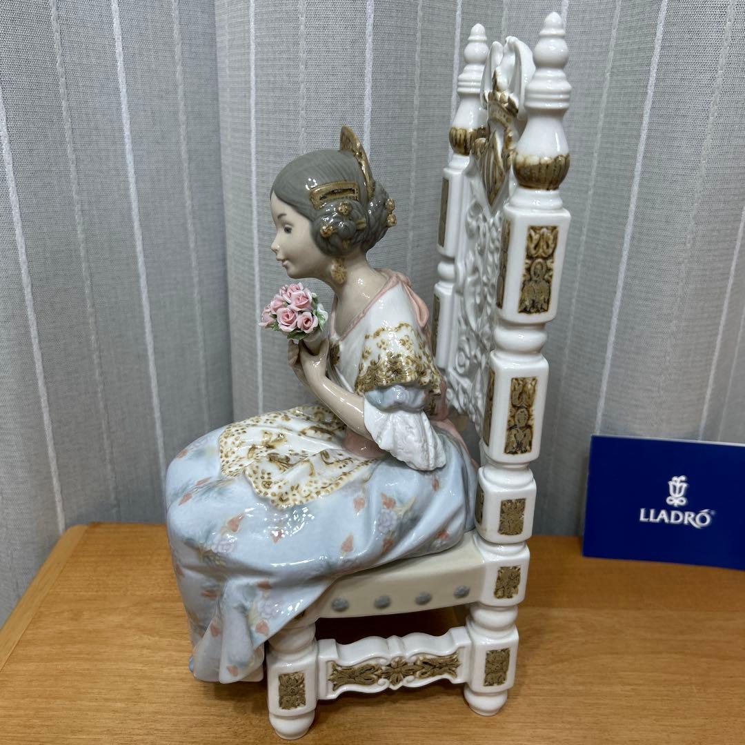 リヤドロ 「バレンシアの少女 」新品！　　　　　　超特価！