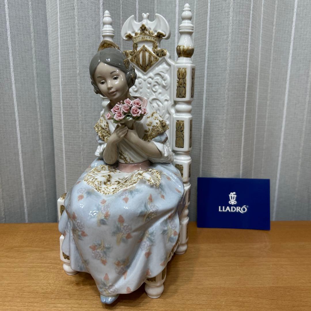 リヤドロ 「バレンシアの少女 」新品！　　　　　　超特価！