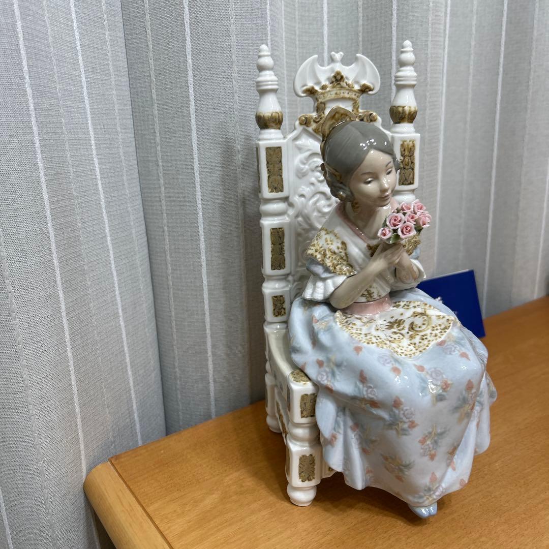 リヤドロ 「バレンシアの少女 」新品！　　　　　　超特価！