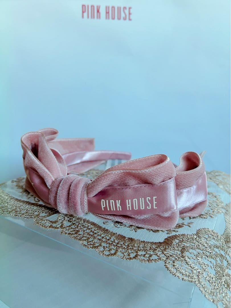 ピンクハウス❤️【未使用】ベルベットリボンのカチューシャ❤️ ロゴ入りサテンリボン
