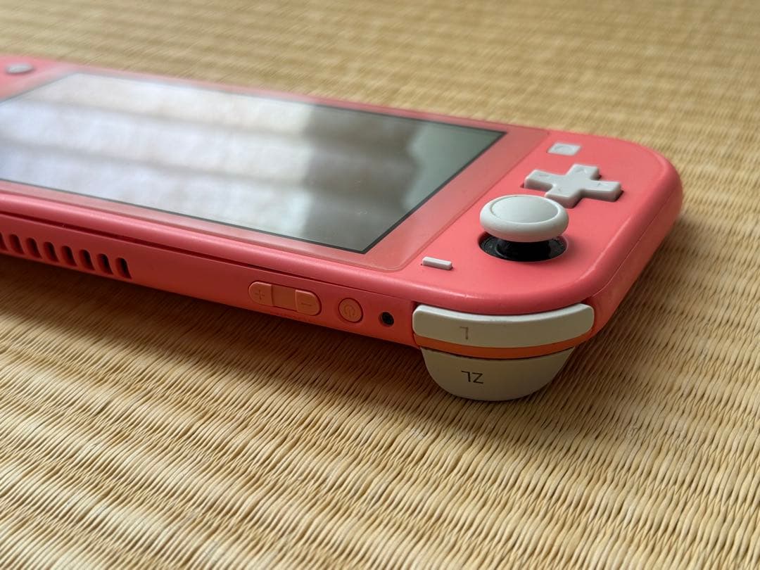 Nintendo Switch Lite コーラル 本体 ケース 充電器付き