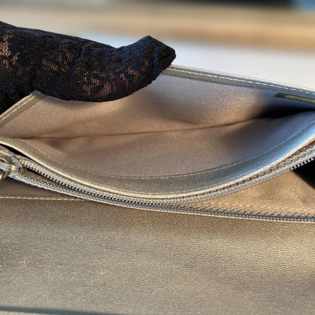 ［正規品］美品　CHANEL カメリア　長財布　　シリアルシール付き