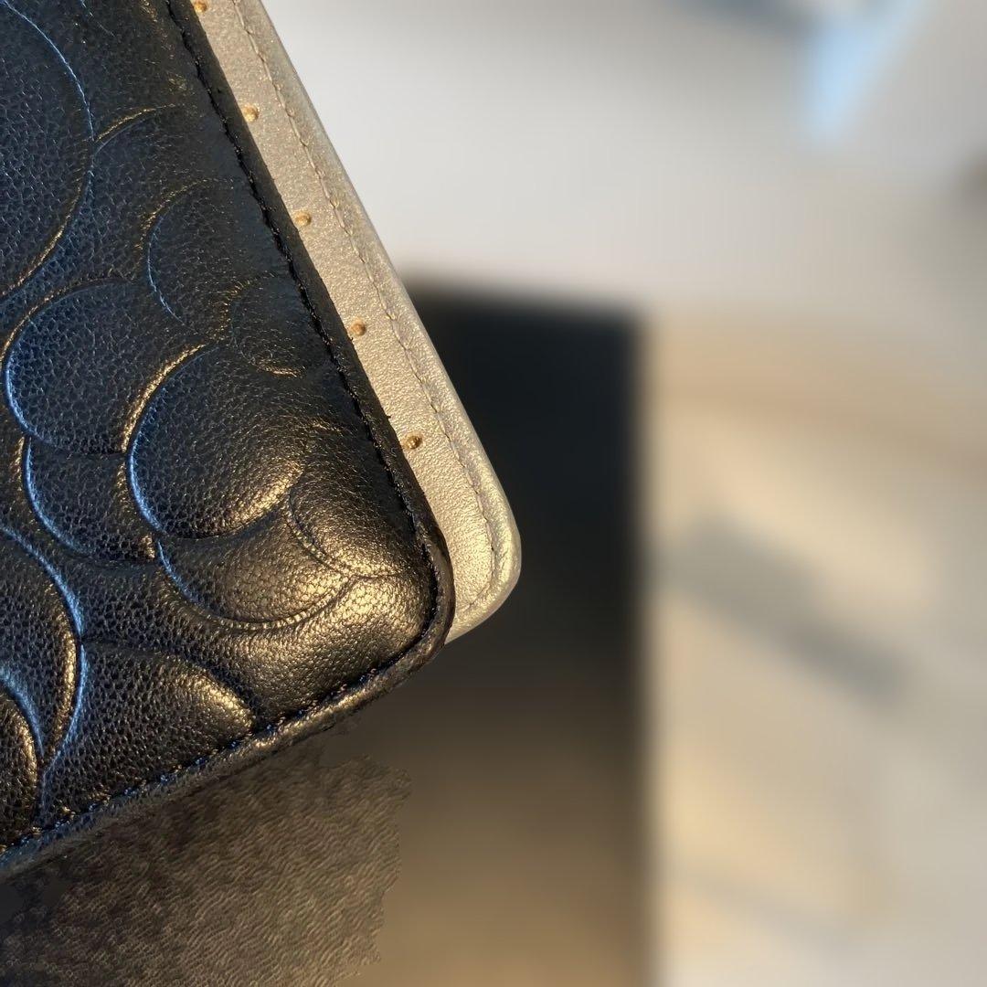 ［正規品］美品　CHANEL カメリア　長財布　　シリアルシール付き