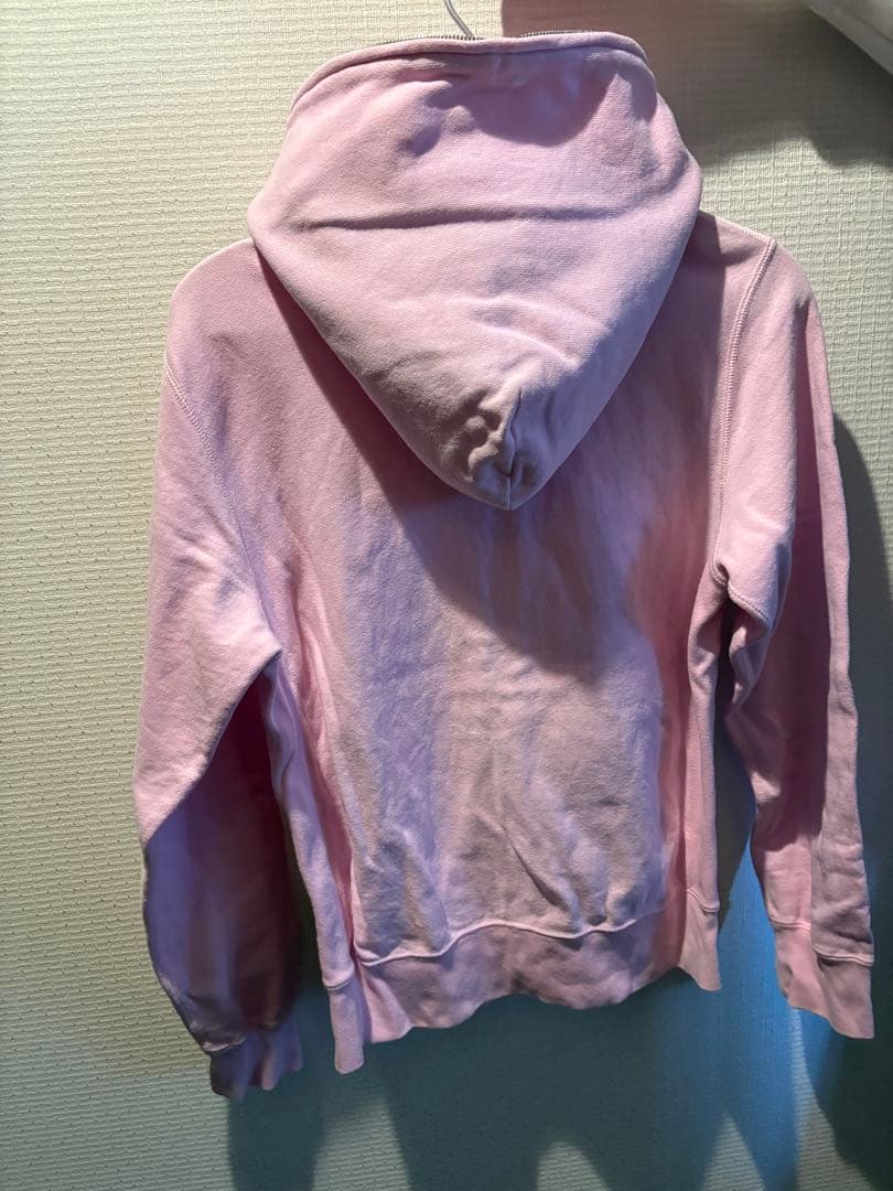 A BATHING APE ピンク パーカー　APEE