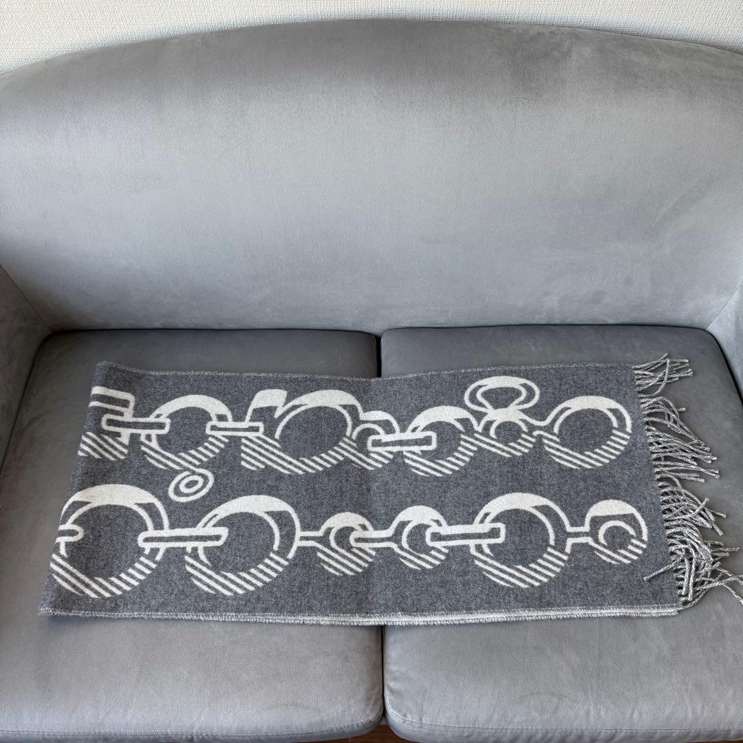 エルメス カザック・ド・レ・ブックル カシミヤ マフラー グレー