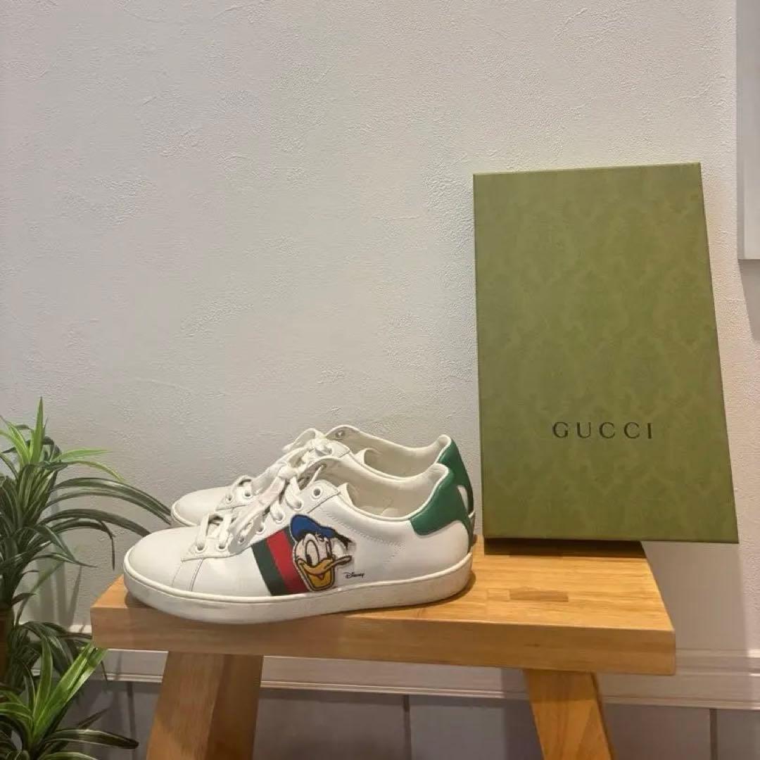 値下げしました！gucci スニーカー37ハーフ