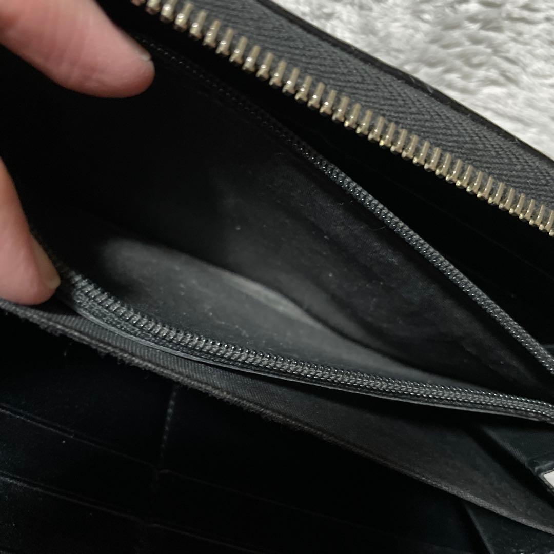 イヴサンローラン 長財布 エナメル