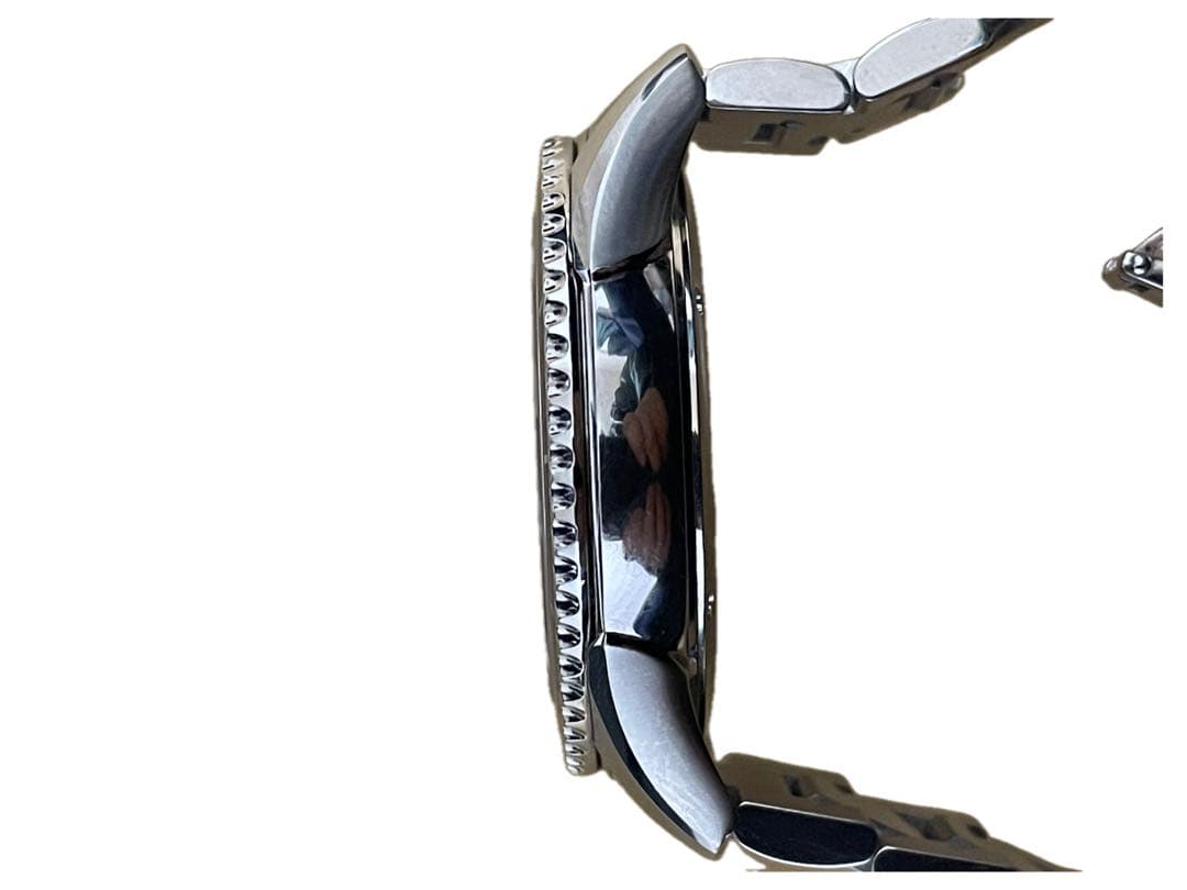 ハミルトン ジャズマスターシービューディデイト クオーツ 綺麗なブルーの文字盤